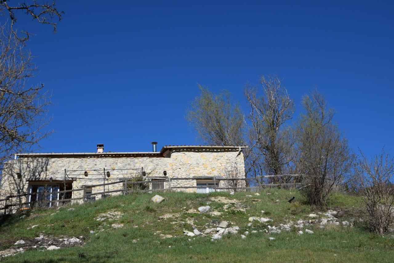 Gites Les Costoliers Châteauneuf-Miravail Dış mekan fotoğraf