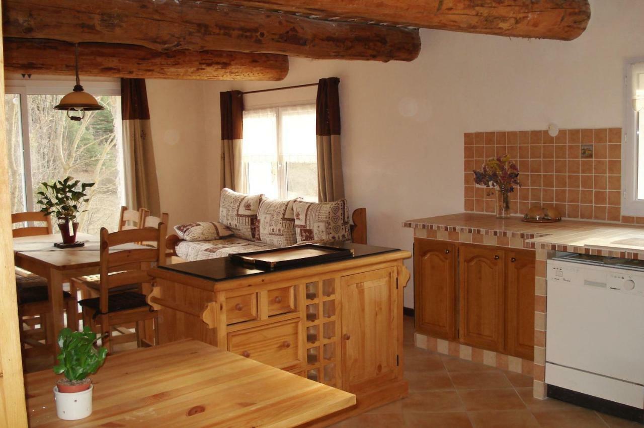Gites Les Costoliers Châteauneuf-Miravail Dış mekan fotoğraf