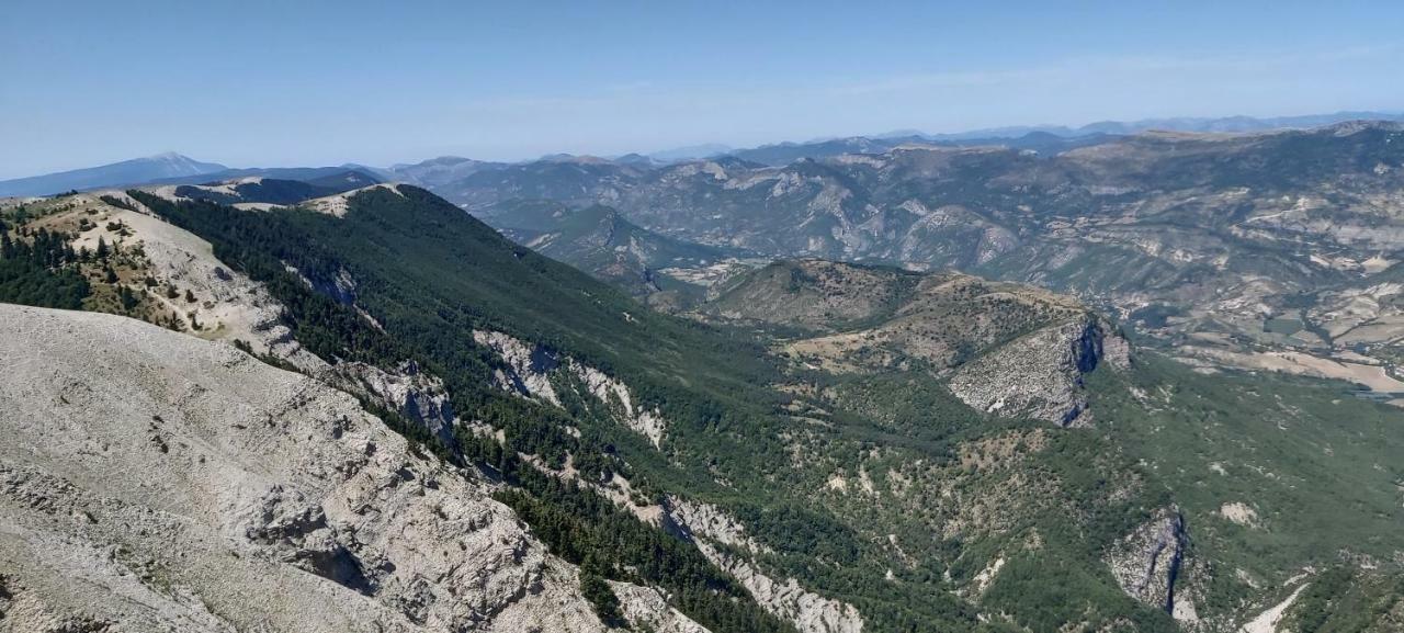 Gites Les Costoliers Châteauneuf-Miravail Dış mekan fotoğraf