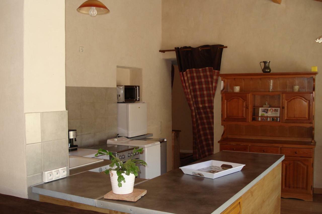 Gites Les Costoliers Châteauneuf-Miravail Dış mekan fotoğraf