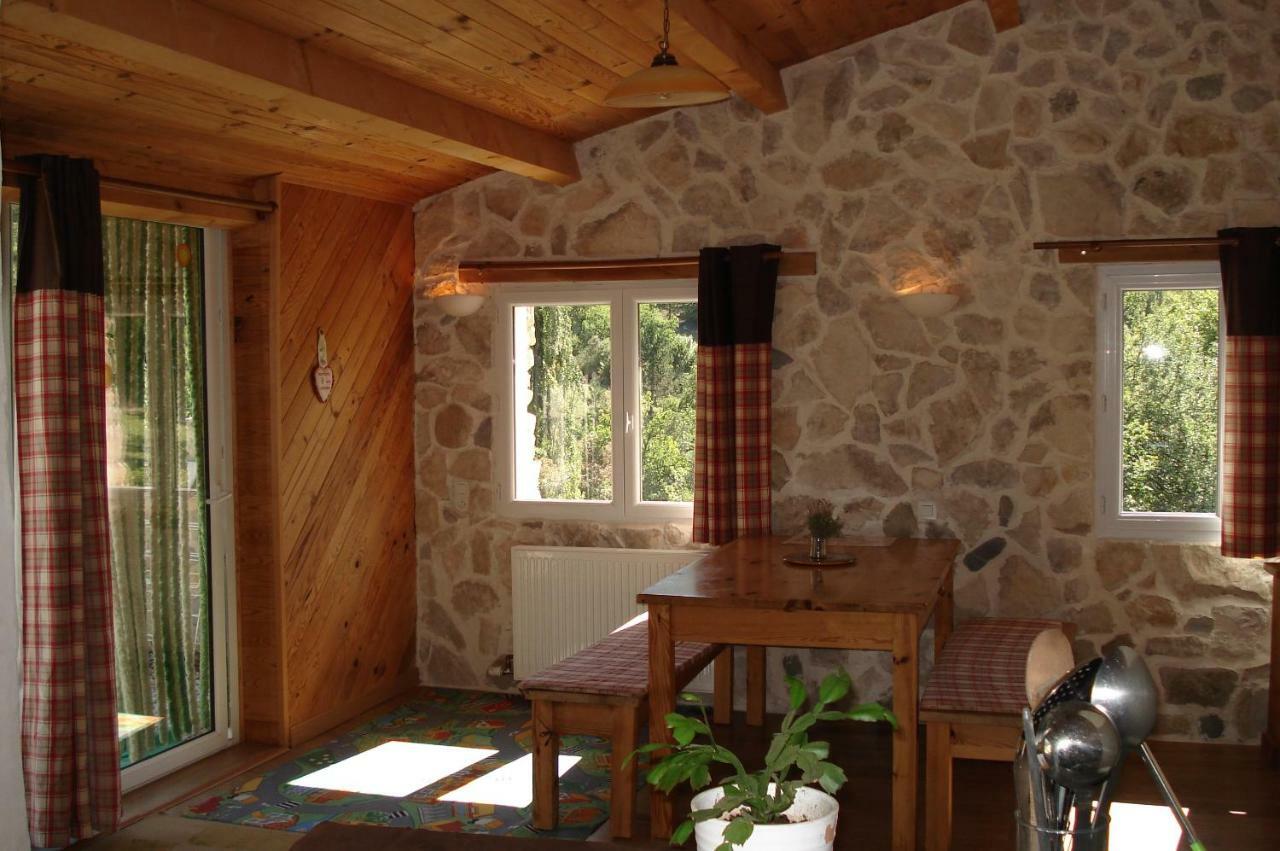 Gites Les Costoliers Châteauneuf-Miravail Dış mekan fotoğraf